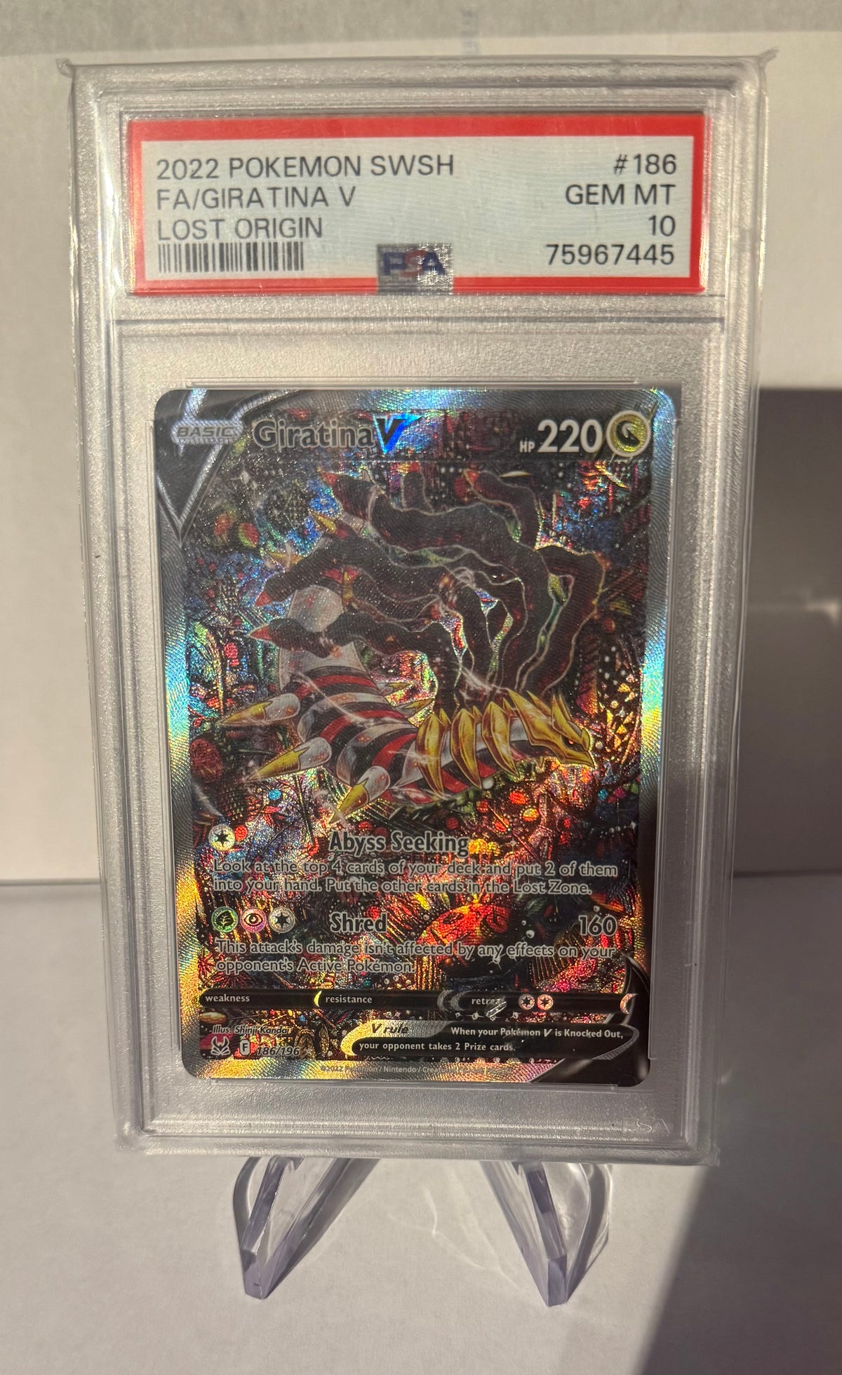 Pokémon Giratina V 186 Lost Origin PSA10